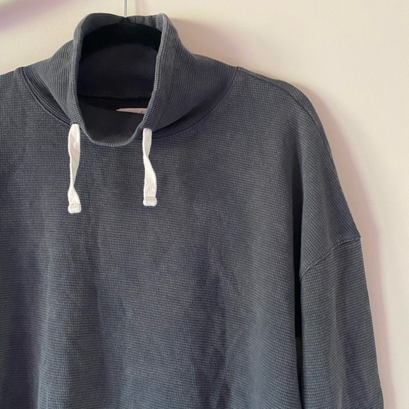 Universal Thread Sweater - Picture 6 of 6